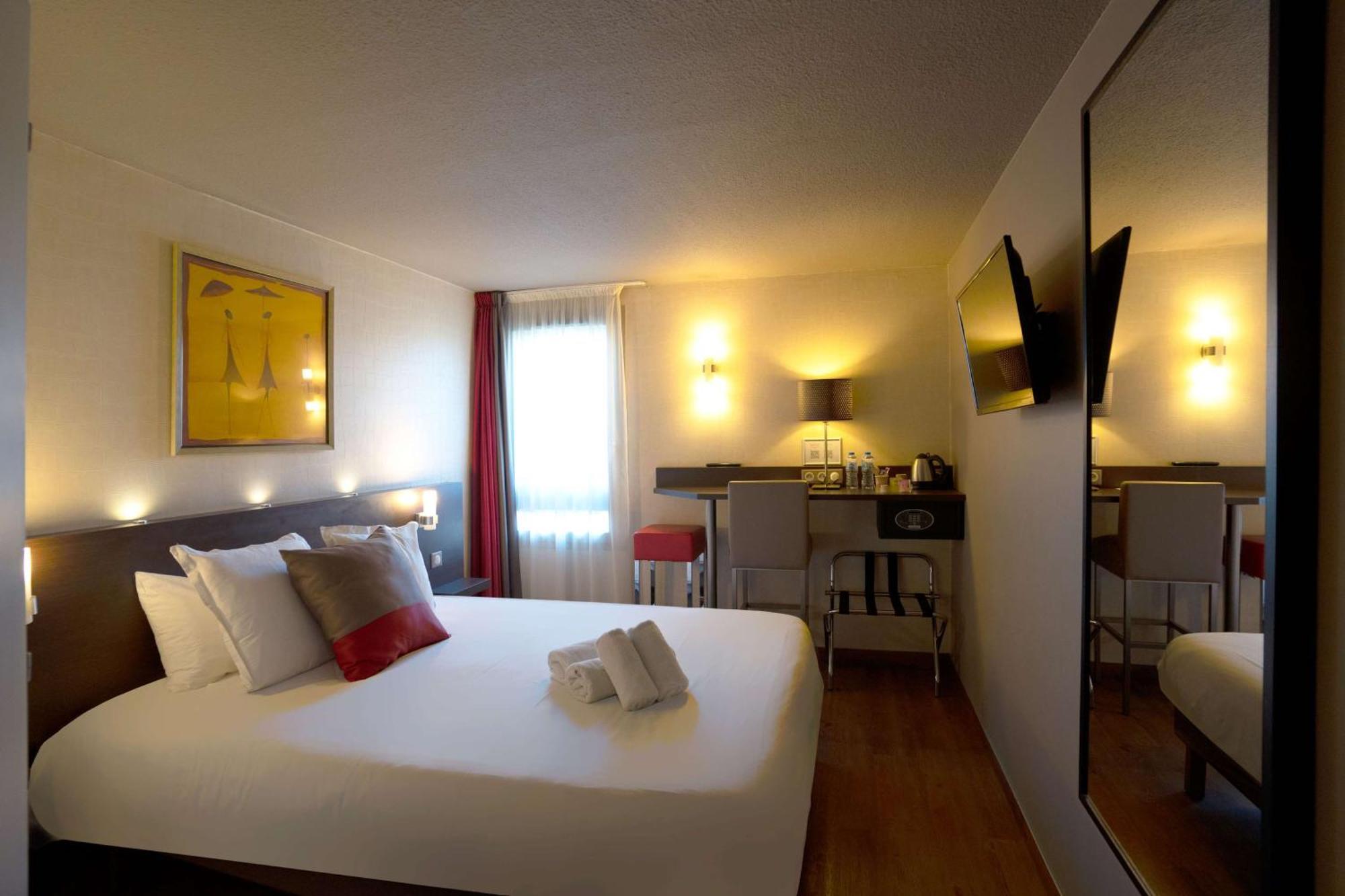 Best Western L'Atelier 117 Maubeuge Ngoại thất bức ảnh